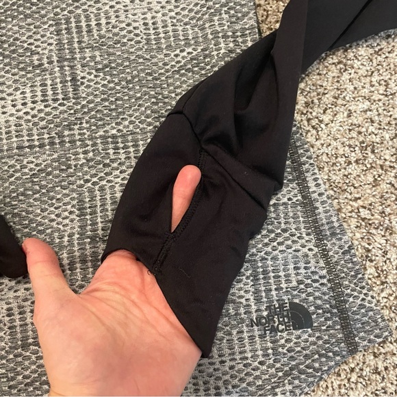 THE NORTH FACE BLACK GREY TECH FLASH DRY LONG SLEEVE SHIRT - Picture 5 of 6